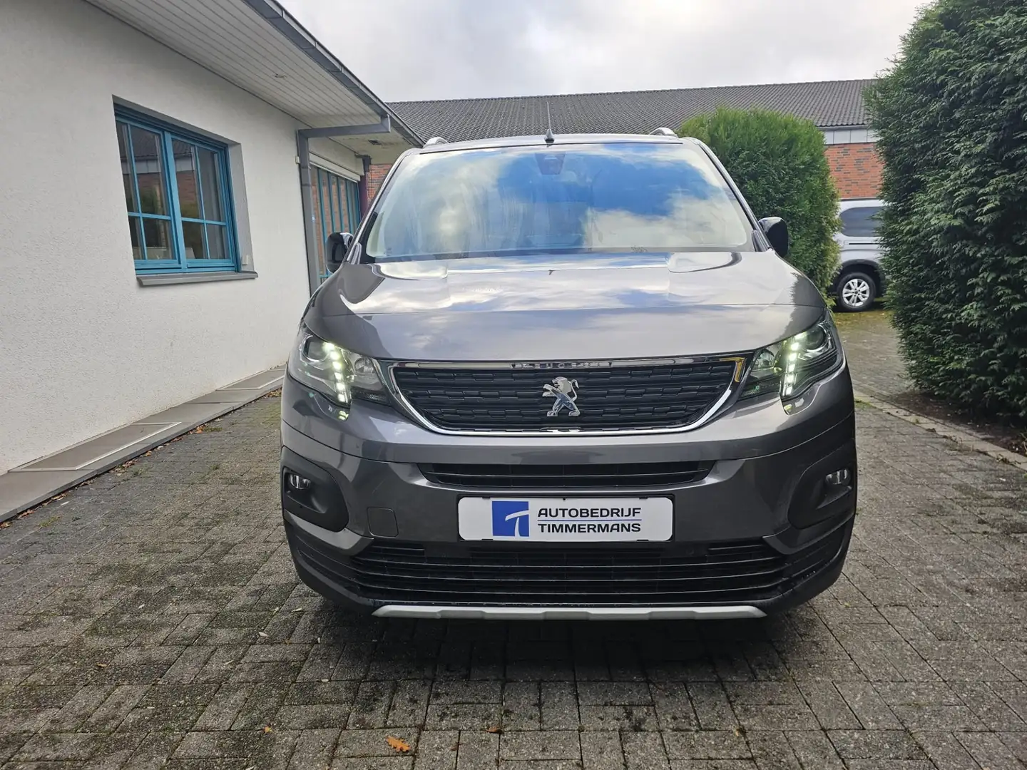 Peugeot Rifter 1.2 Puretech Allure Gri - 2
