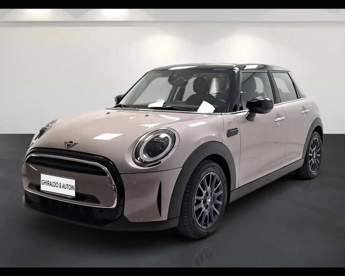 MINI Cooper Mini IV F55 2021 5p Mini 5p 1.5 Cooper Classic au Grigio - 1