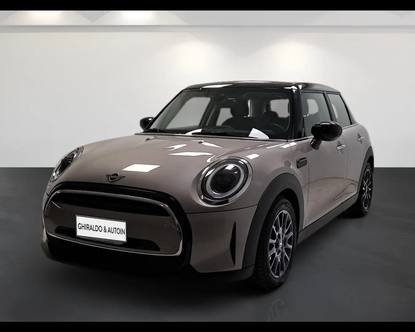 MINI Cooper Mini IV F55 2021 5p Mini 5p 1.5 Cooper Classic au Grigio - 2