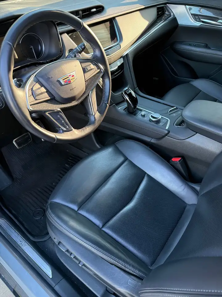 Cadillac XT5 снимка Cadillac XT5
