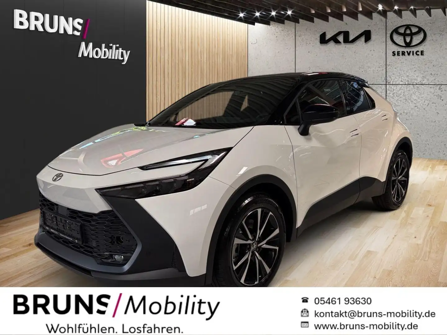 Toyota C-HR 2.0 Plug-In Hybrid Teamplayer +Technikpaket White - 1