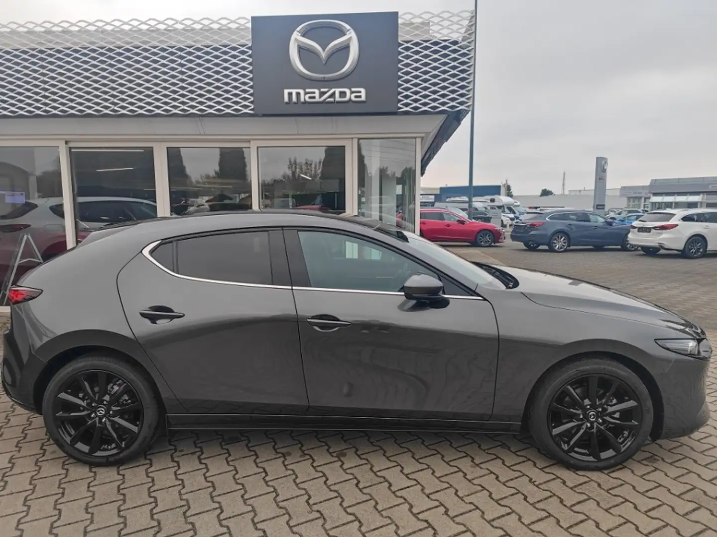 Mazda 3 2.0L e-SKYACTIV X 186ps Automatik, Bose, Head Up D - 2