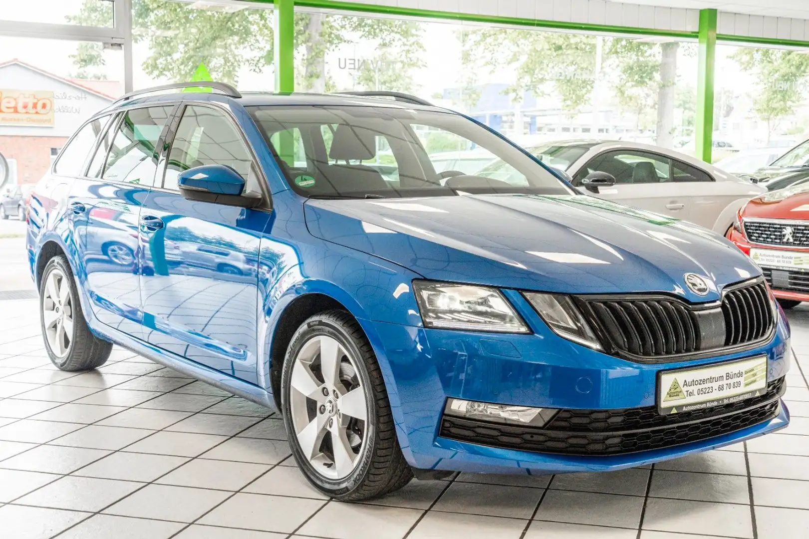 Skoda Octavia III Combi Clever 1.5 TSI Benzin Navi Blau - 2
