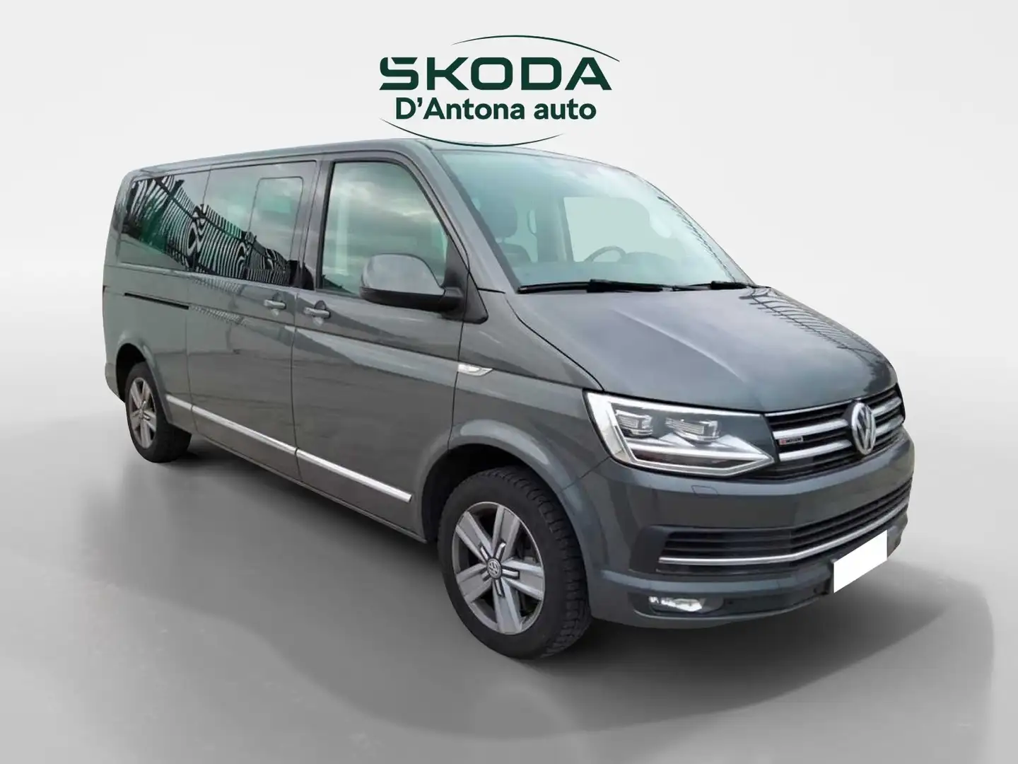 Volkswagen T6 Multivan 6ª '15 2.0 TDI 204CV DSG 4Motion Highline Gris - 1
