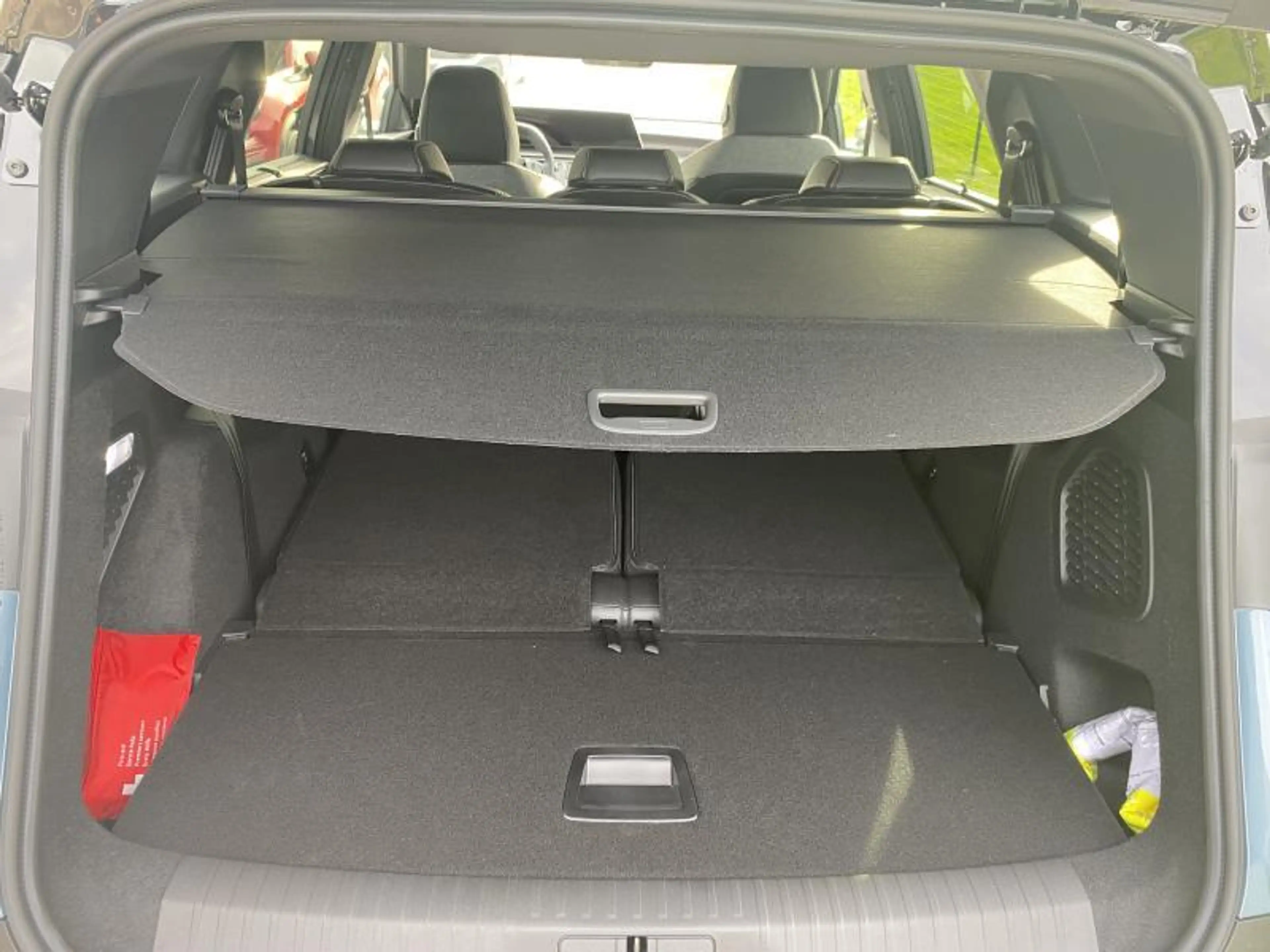 Peugeot 5008 GT / MHEV / E-DSC6 — photo 10