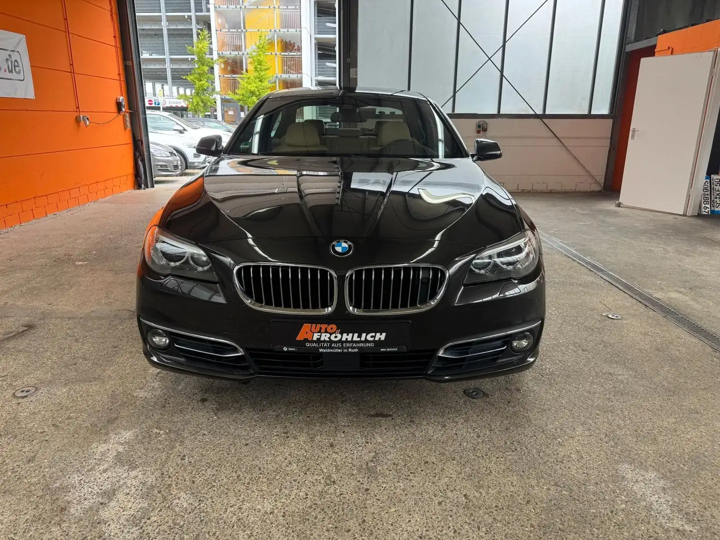 BMW 535 dA Individual Leder Champagner Night Vision - 2