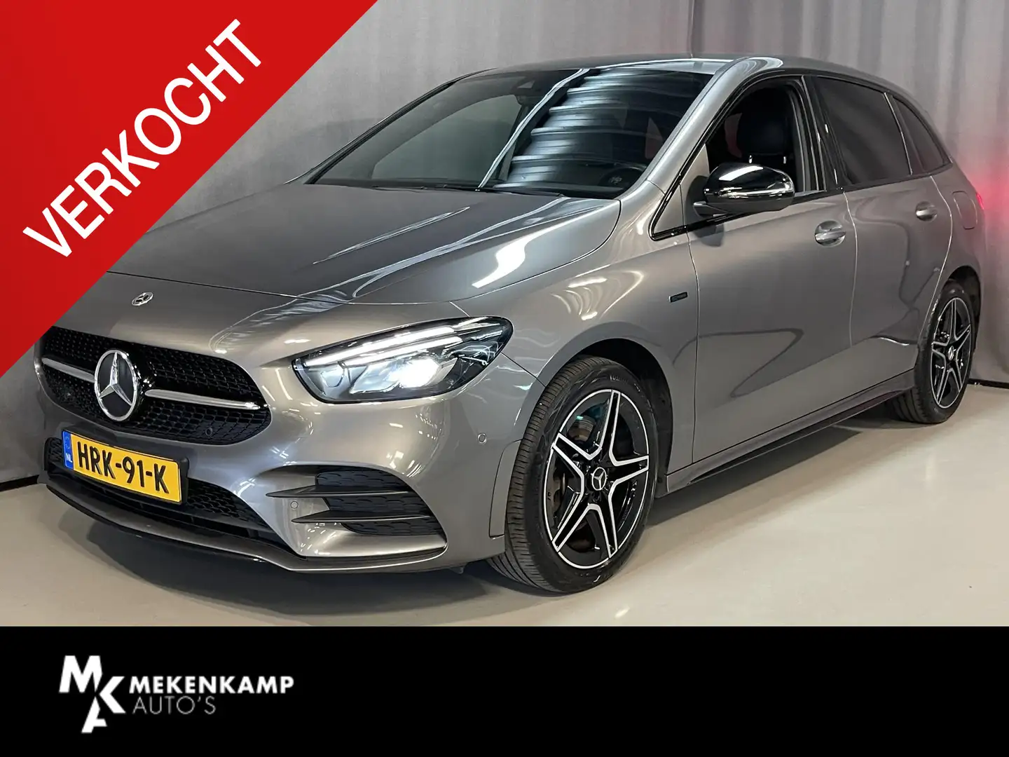 Mercedes-Benz B 250 e AMG Line Nightpakket 18''/Trekhaak/Sfeerverlicht Grijs - 1