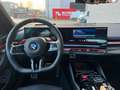 BMW M5 Touring/Pano/B&W/TREKHAAK/COMFORTPACK/FULL BLACK Zwart - thumbnail 16