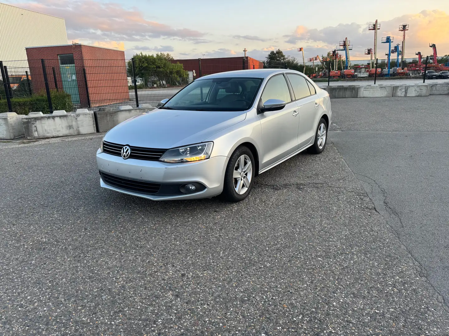 Volkswagen Jetta 1.2 Argent - 1