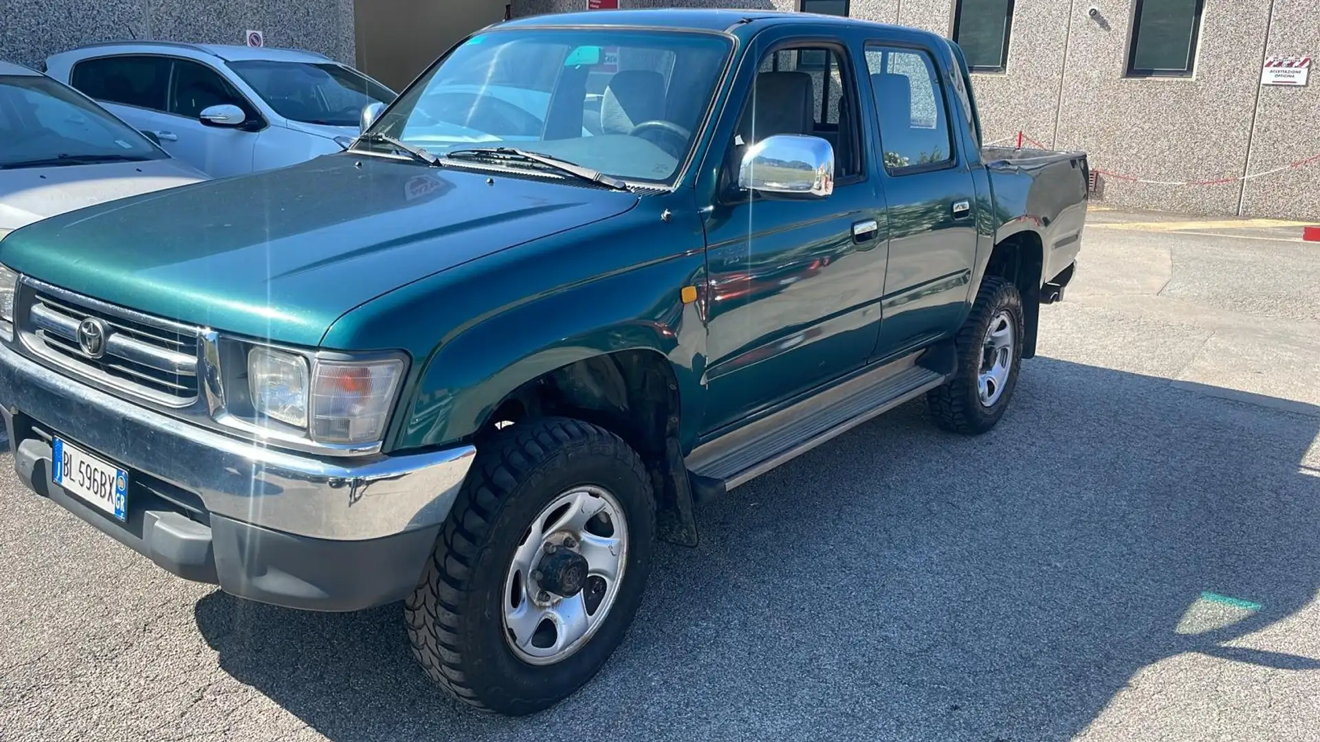 Toyota Hilux Hilux 2.5 double cab SR5 Verde - 2