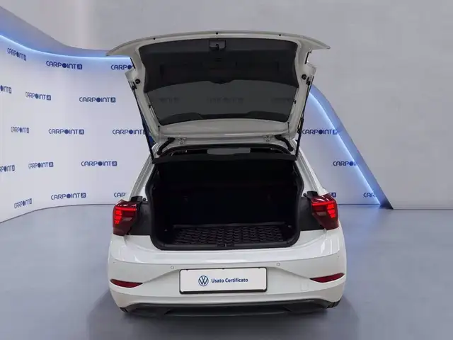 Volkswagen Polo view 18