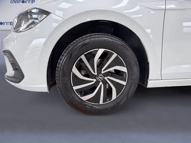Volkswagen Polo view 15