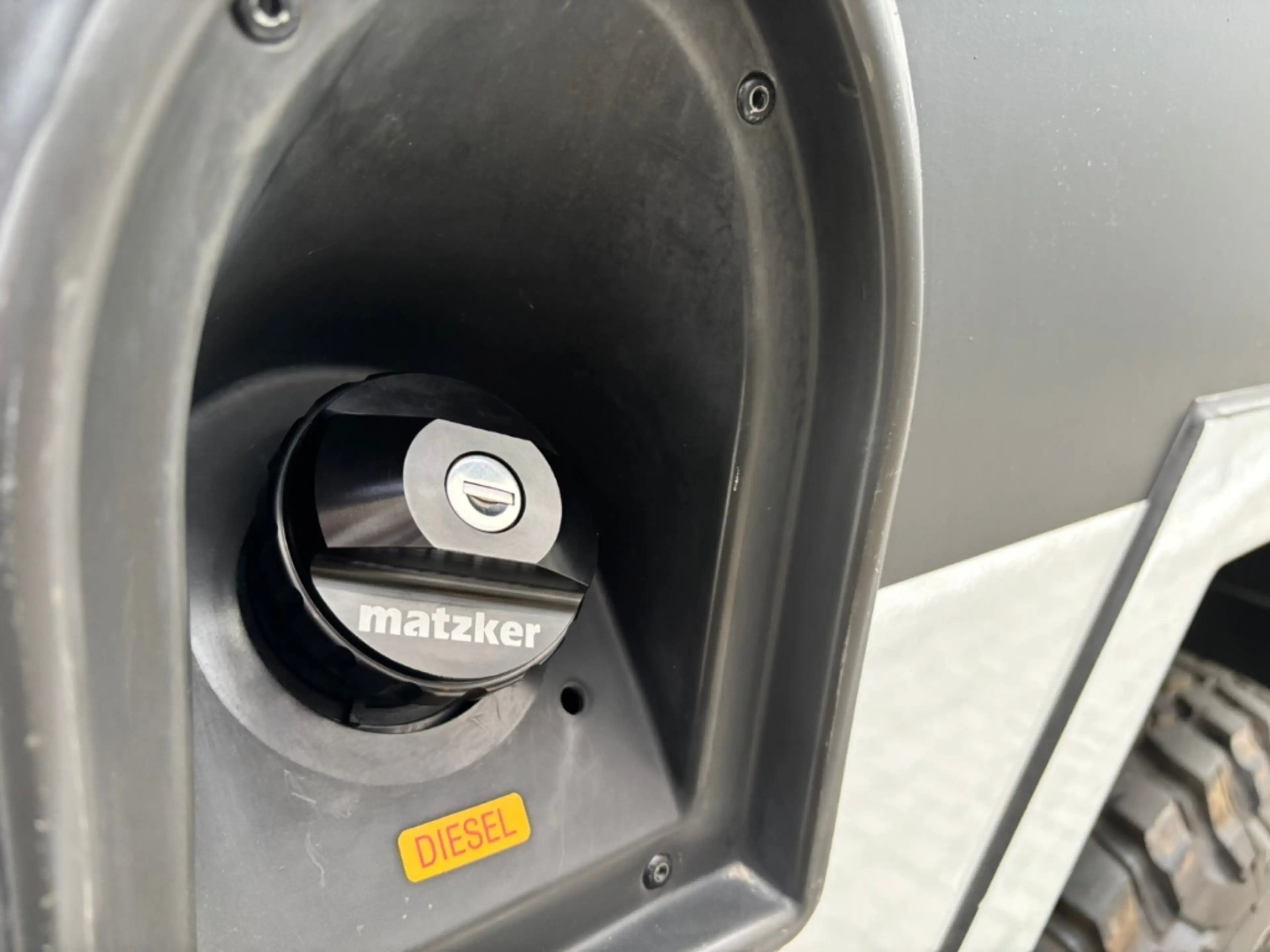 Land Rover Defender 150 L316 2.2 TD4 Expeditionsmobil mdx — photo 27