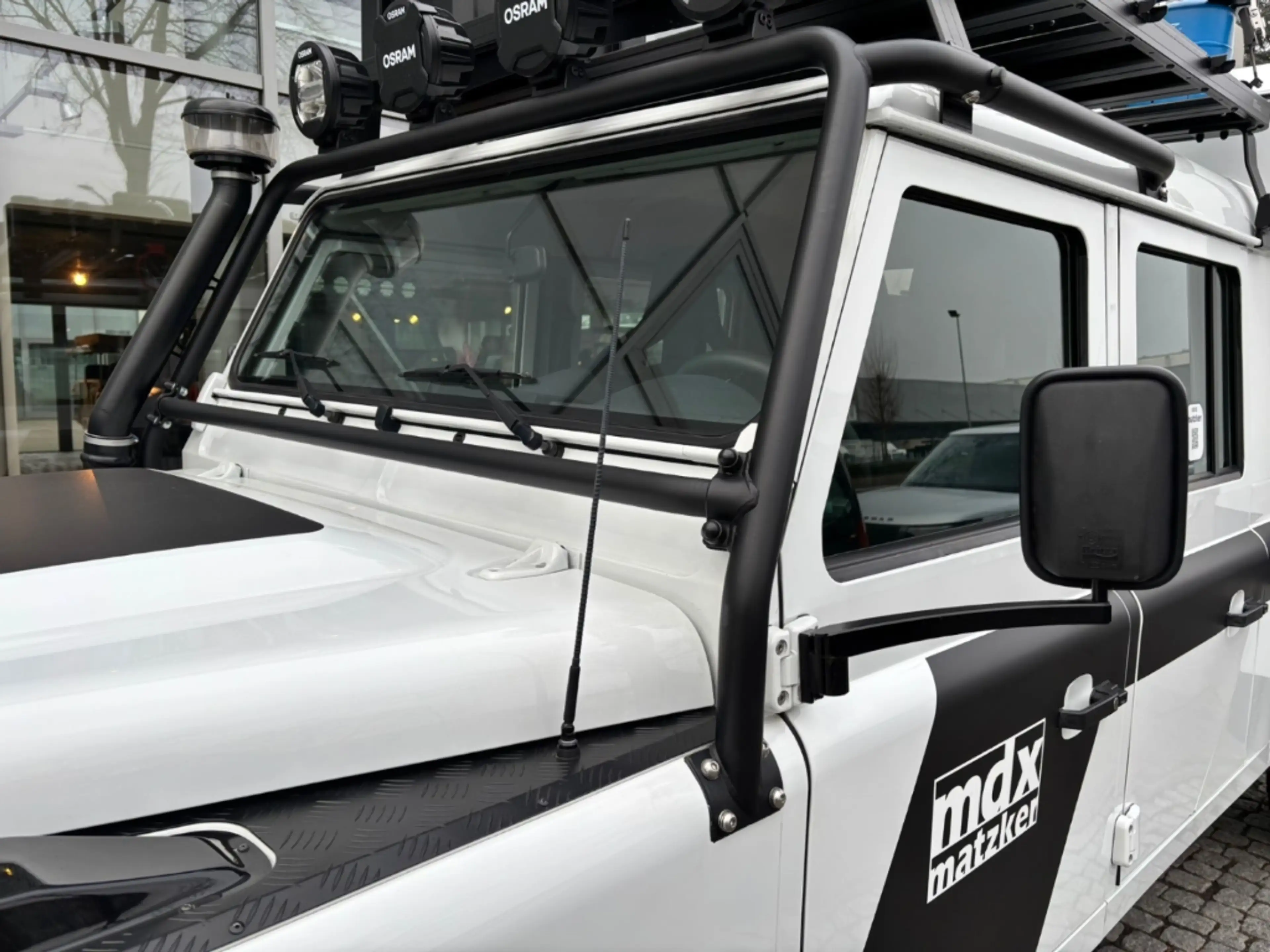 Land Rover Defender 150 L316 2.2 TD4 Expeditionsmobil mdx — photo 22