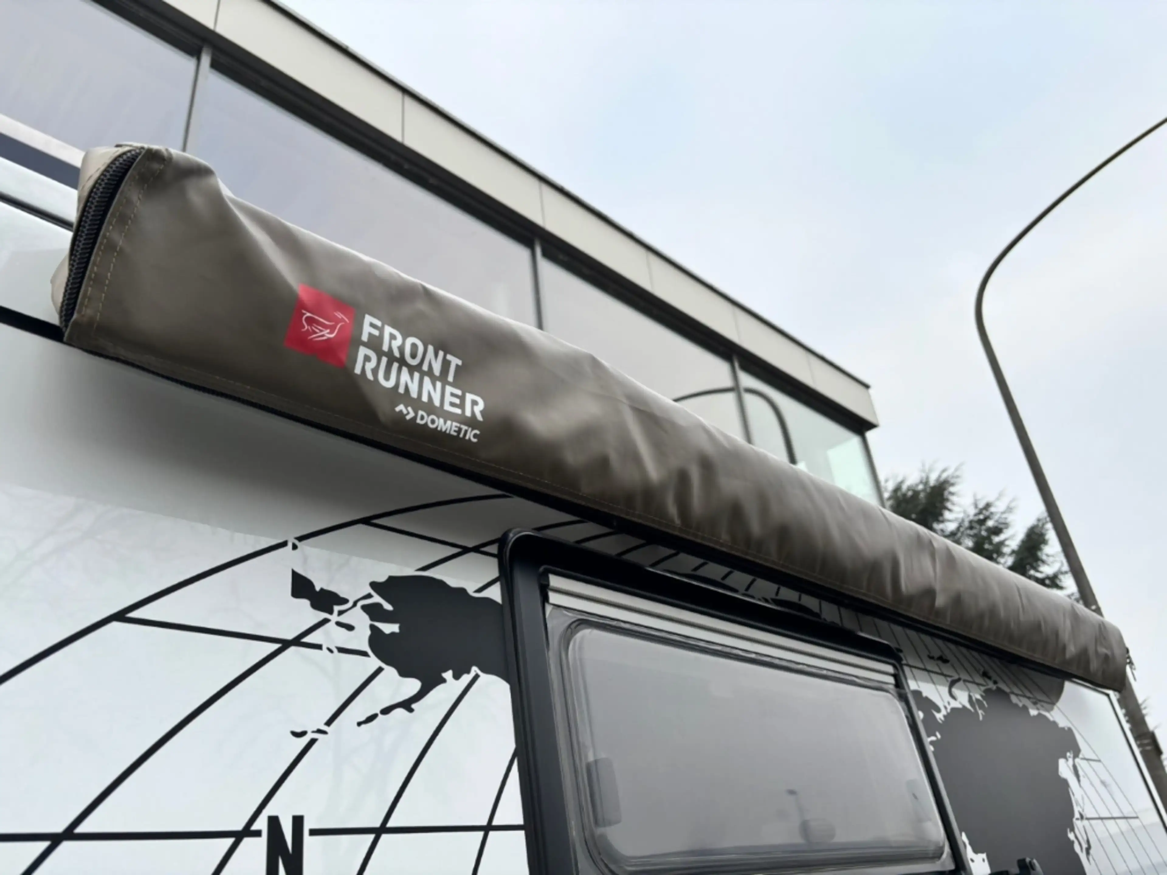 Land Rover Defender 150 L316 2.2 TD4 Expeditionsmobil mdx — photo 33