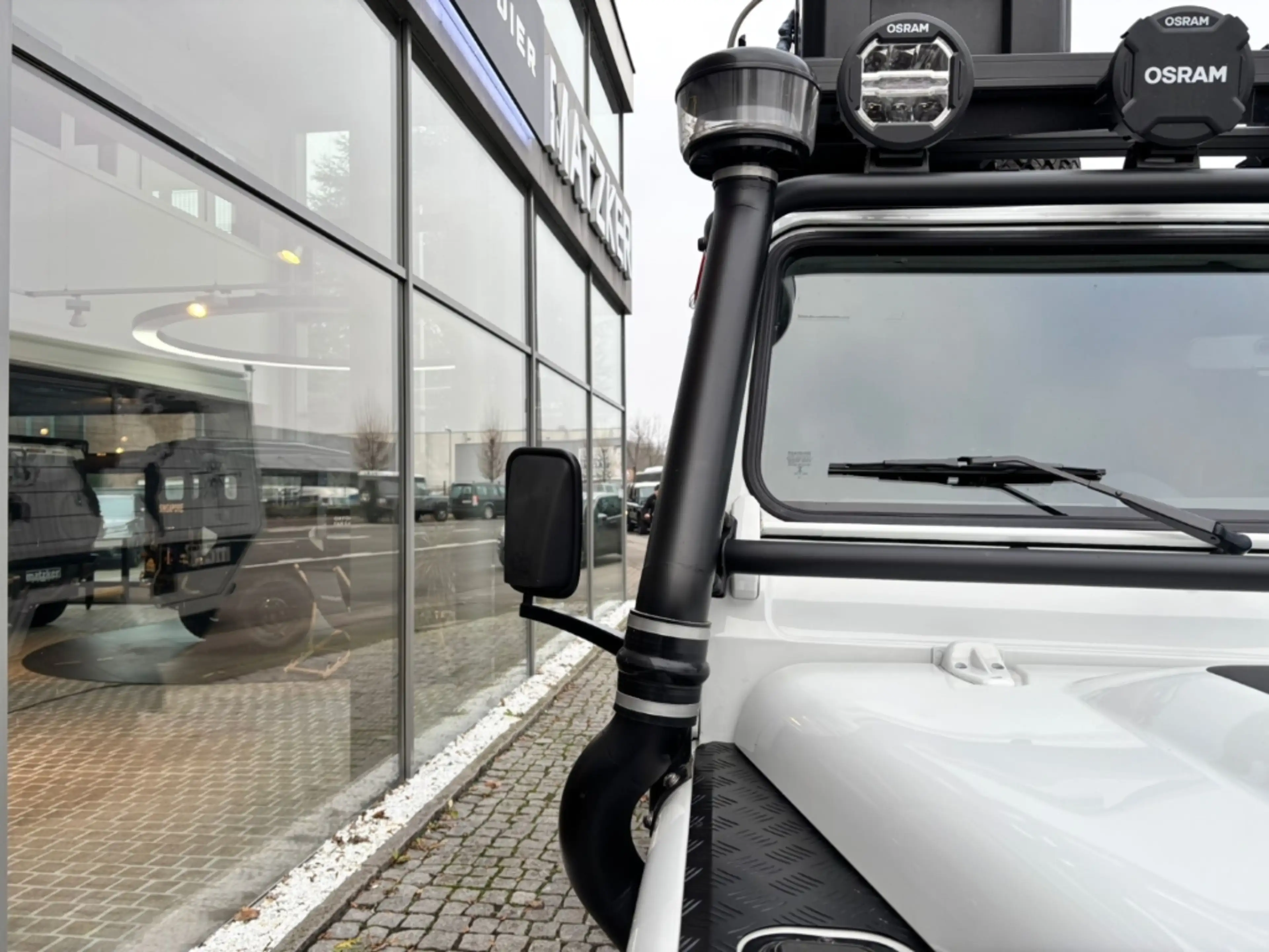 Land Rover Defender 150 L316 2.2 TD4 Expeditionsmobil mdx — photo 23