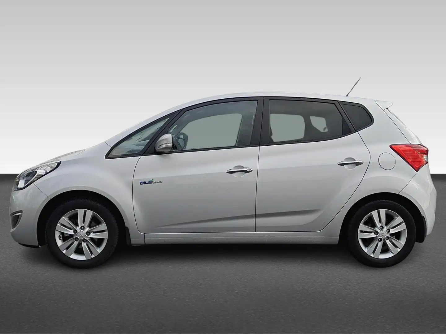 Hyundai iX20 1.4i Go! | Achteruitrijcamera | Navigatie Zilver - 2