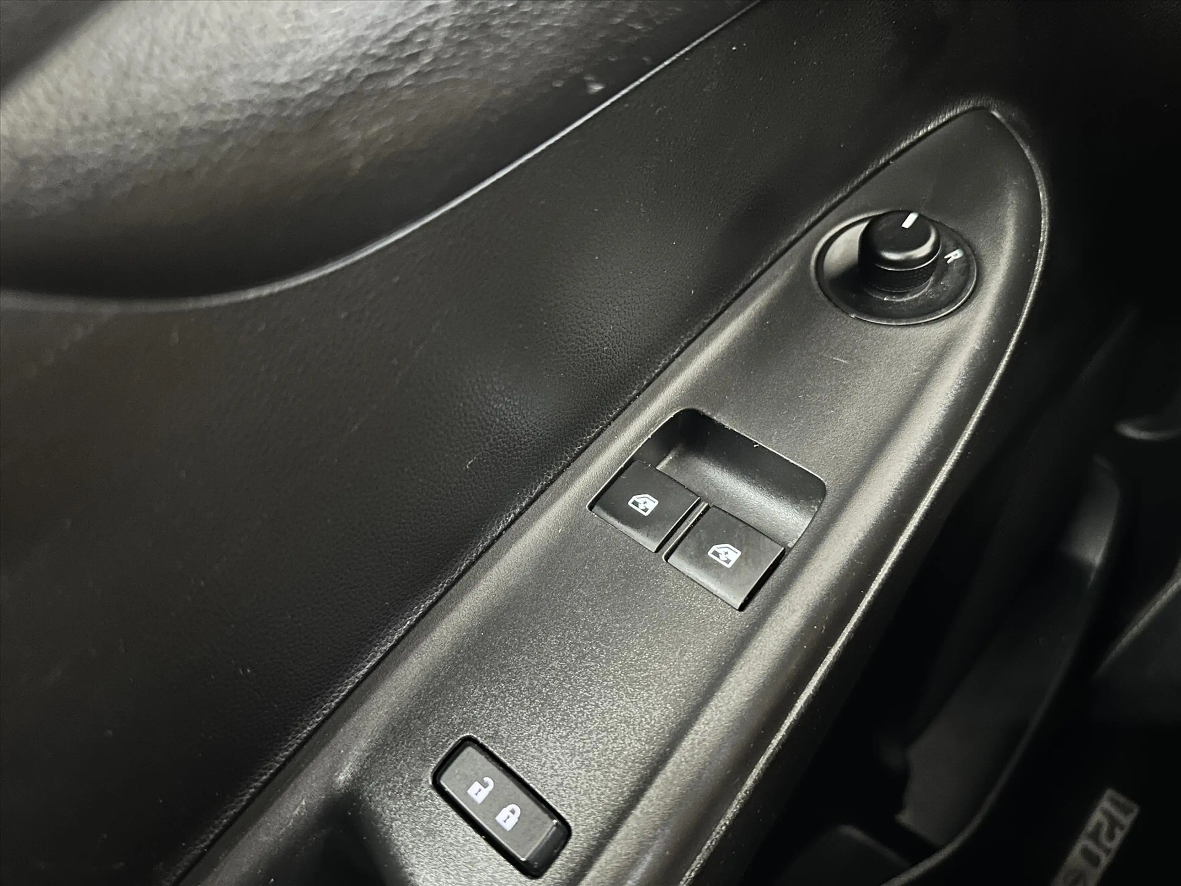 Opel Karl 1.0 ecoFLEX 75pk Edition / Airco / Cruise / BT — photo 13