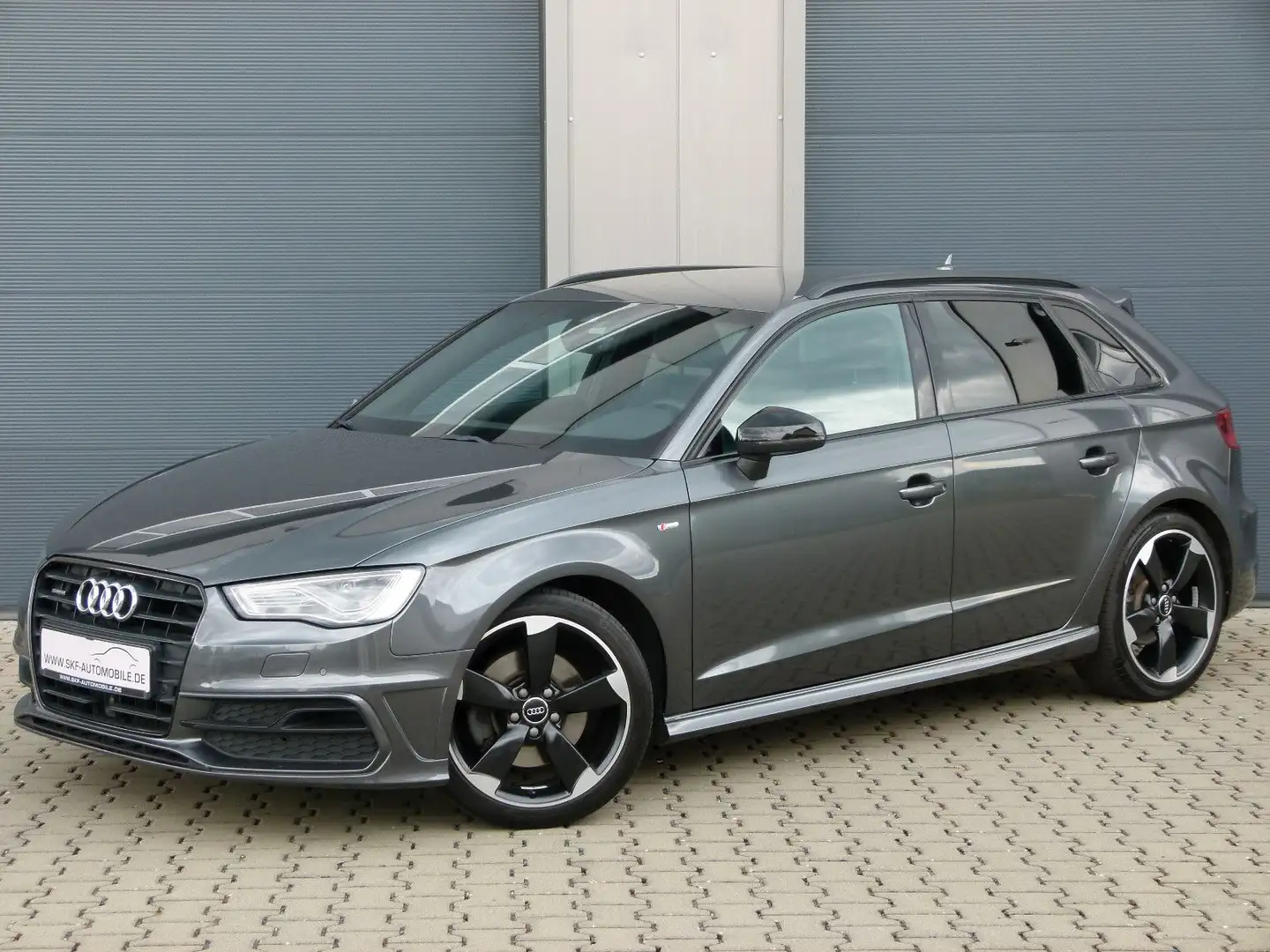 Audi A3 Sportb S-line Sportpaket quattro ACC Navi LED Grau - 1