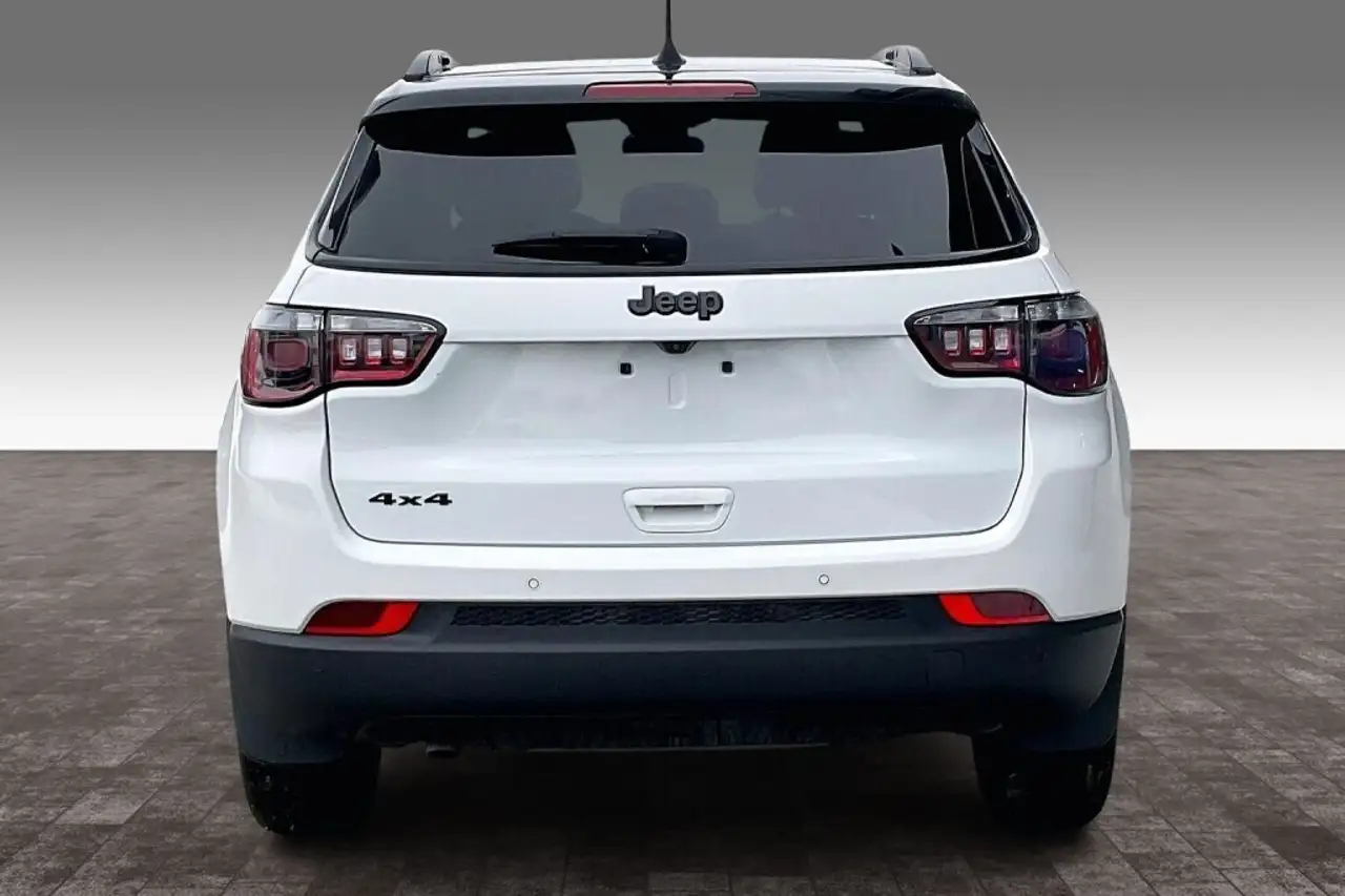 Jeep Compass снимка Jeep Compass