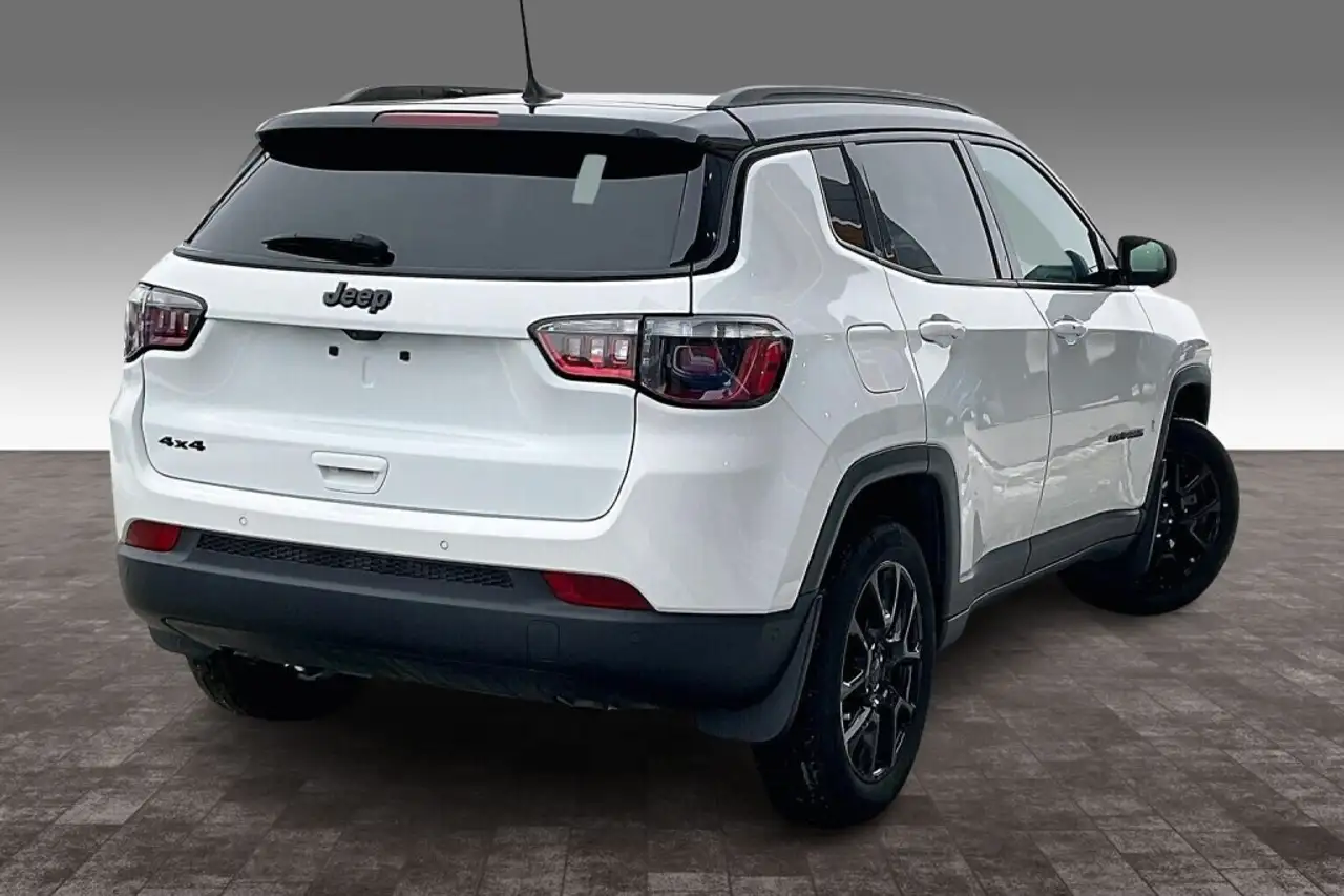 Jeep Compass снимка Jeep Compass