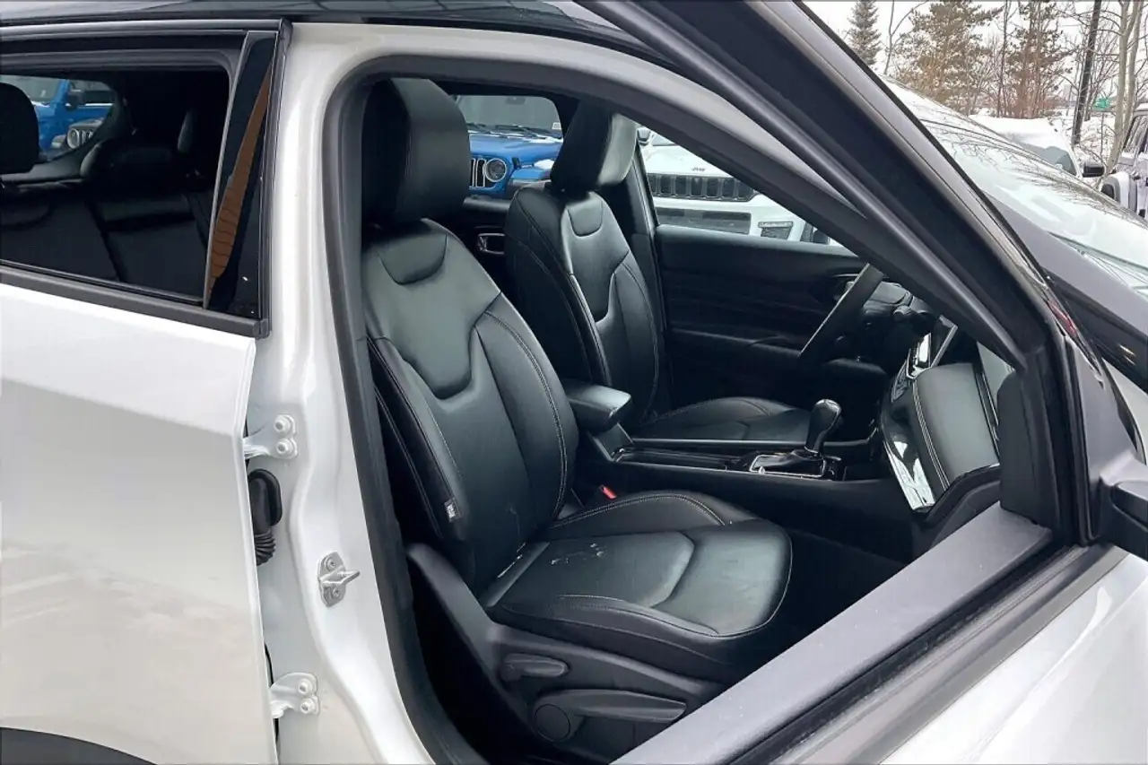 Jeep Compass снимка Jeep Compass
