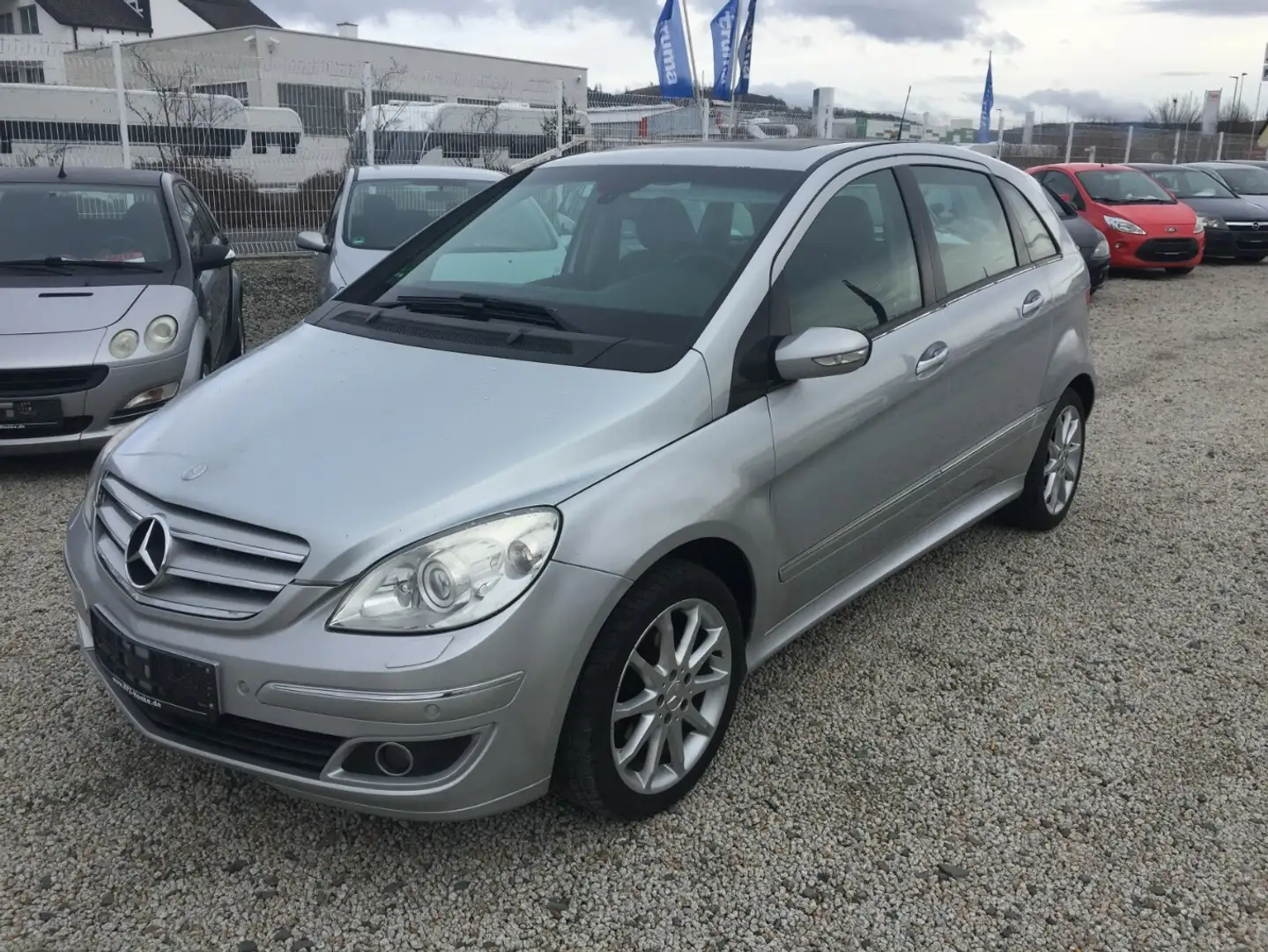 Mercedes-Benz B 200 Klima, Alu, usw.! Silber - 1