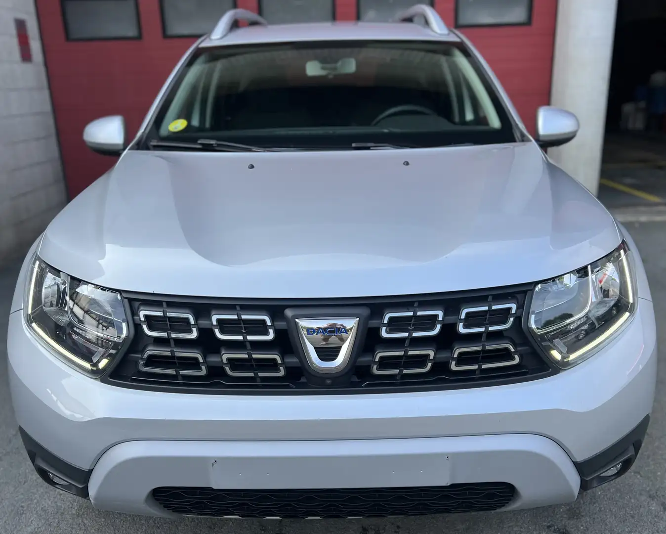 Dacia Duster 1.5 dCi Prestige + CAR-PASS + CAMÉRA + NAVI Grau - 2