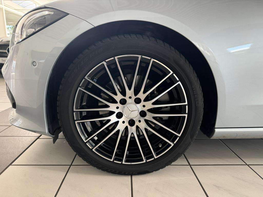 Mercedes-Benz C 220
