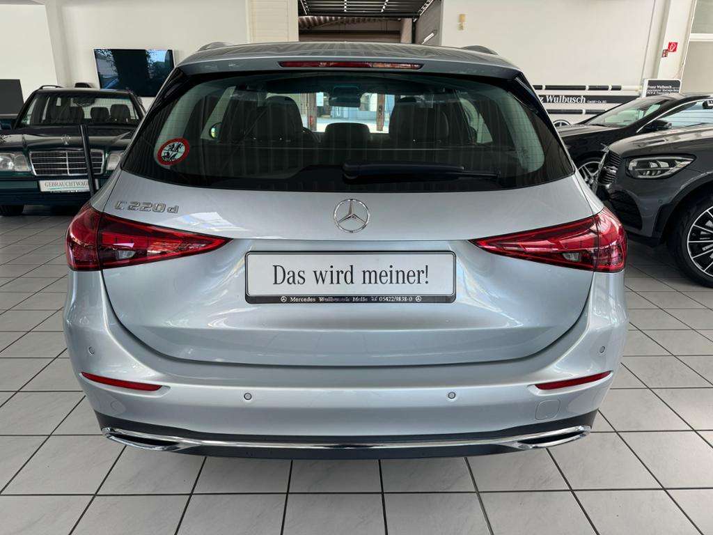Mercedes-Benz C 220
