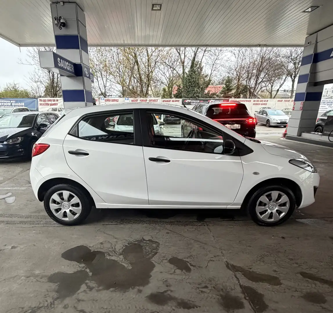 Mazda 2 1,3i CE Pro - 2