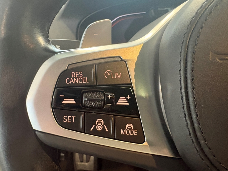 BMW 550 i xDrive Limousine Sportpaket HUD AD StandHZG AHK- — photo 12