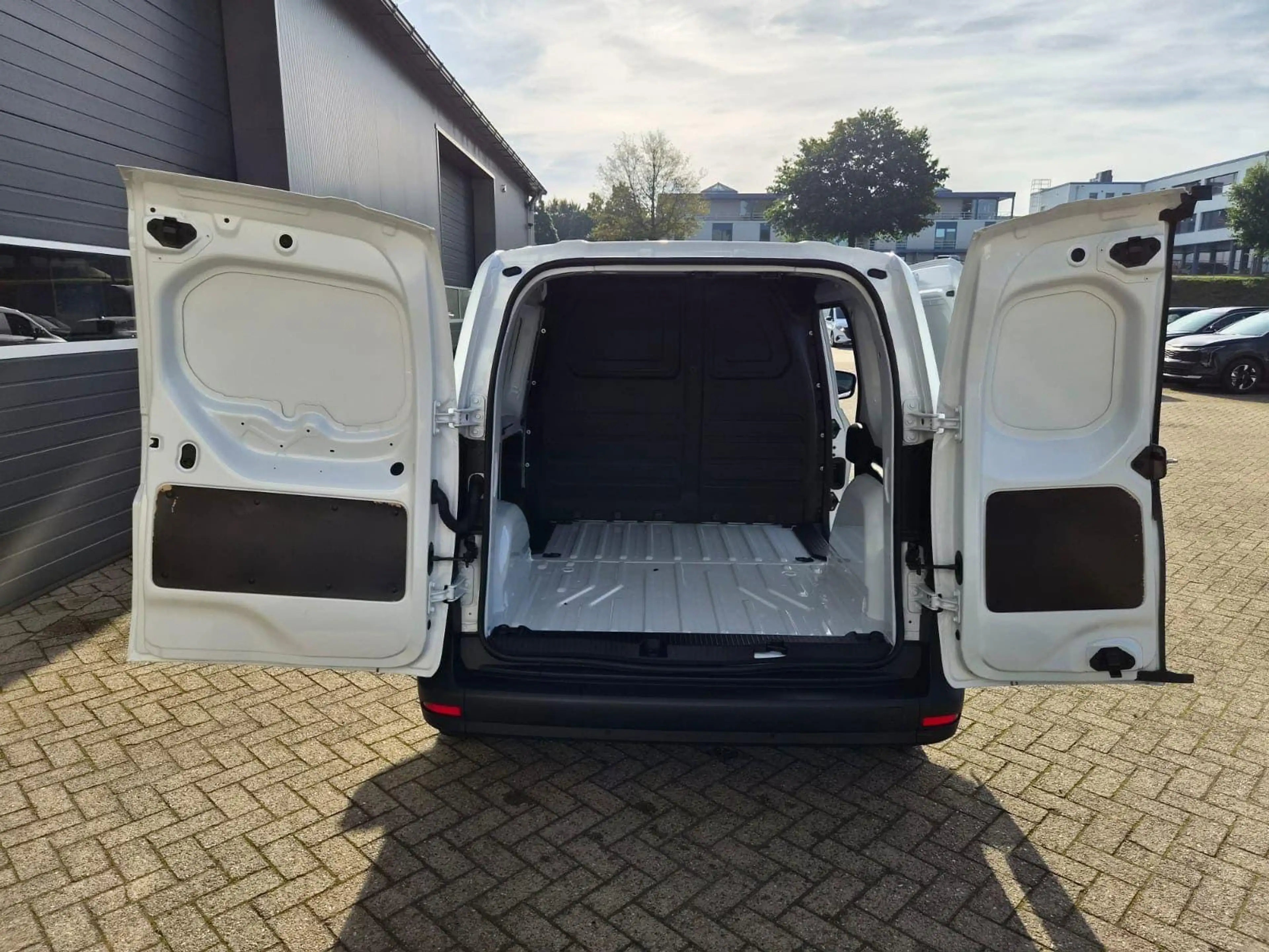 Mercedes-Benz Citan 108 PRO L1 1.5 CDI 75PS 2-Sitzer Klima Bluetooth D — photo 10