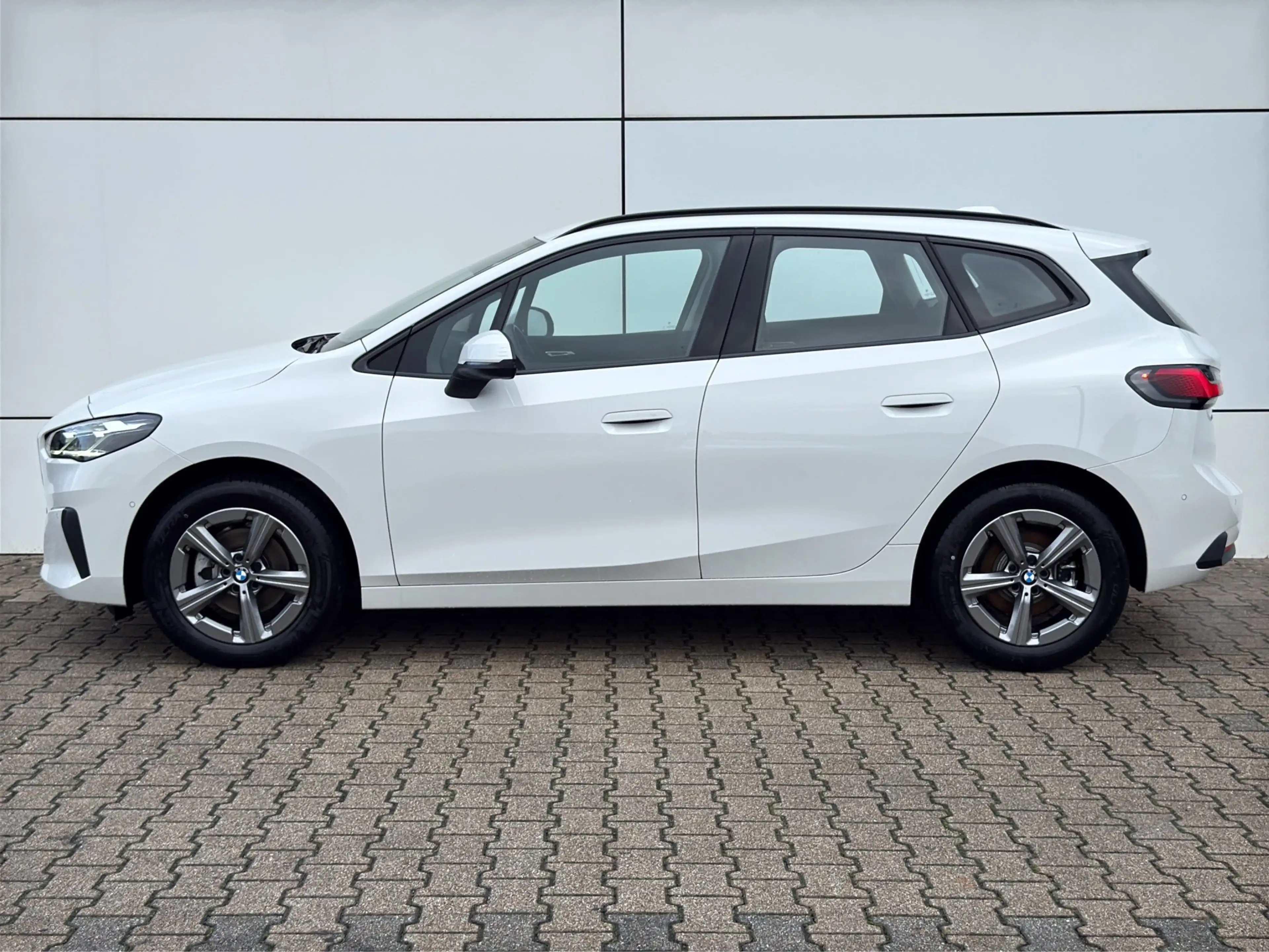 BMW 220 220i Active Tourer LED+AHK+Komfort+SHZ — photo 4
