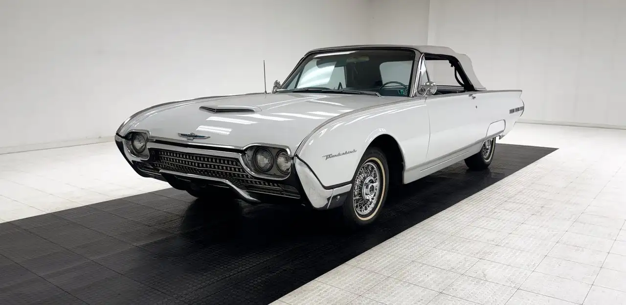 Ford Thunderbird Convertible, foto 1