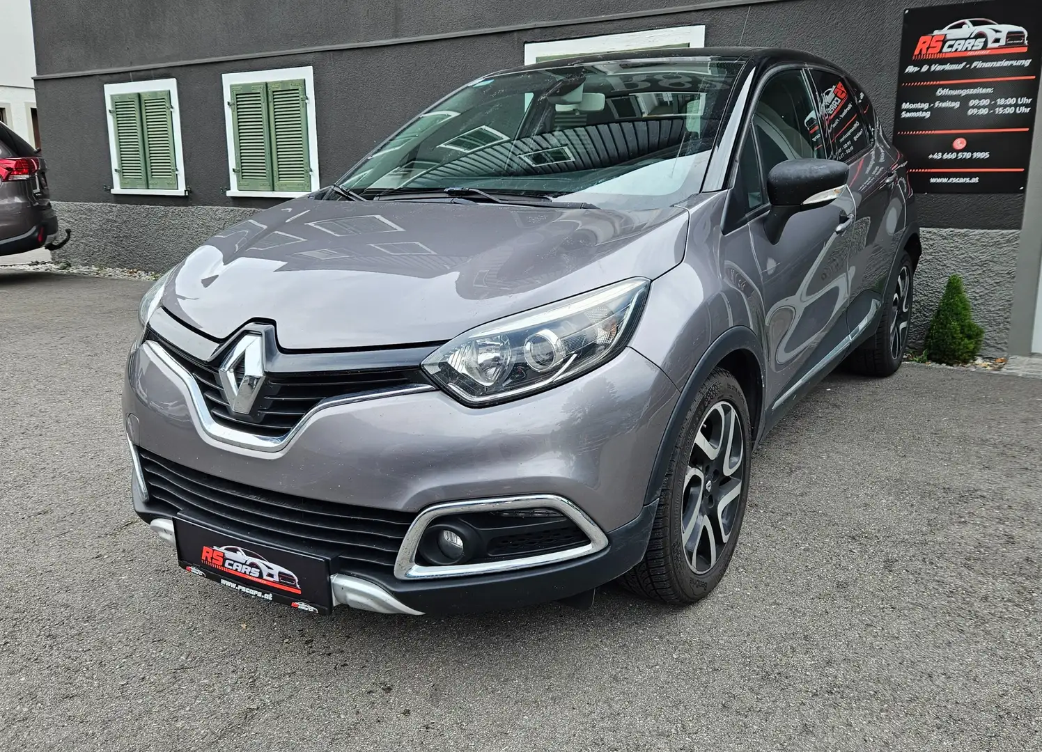 Renault Captur Helly Hansen Autoamtik Frisch Vorgeführt - 2