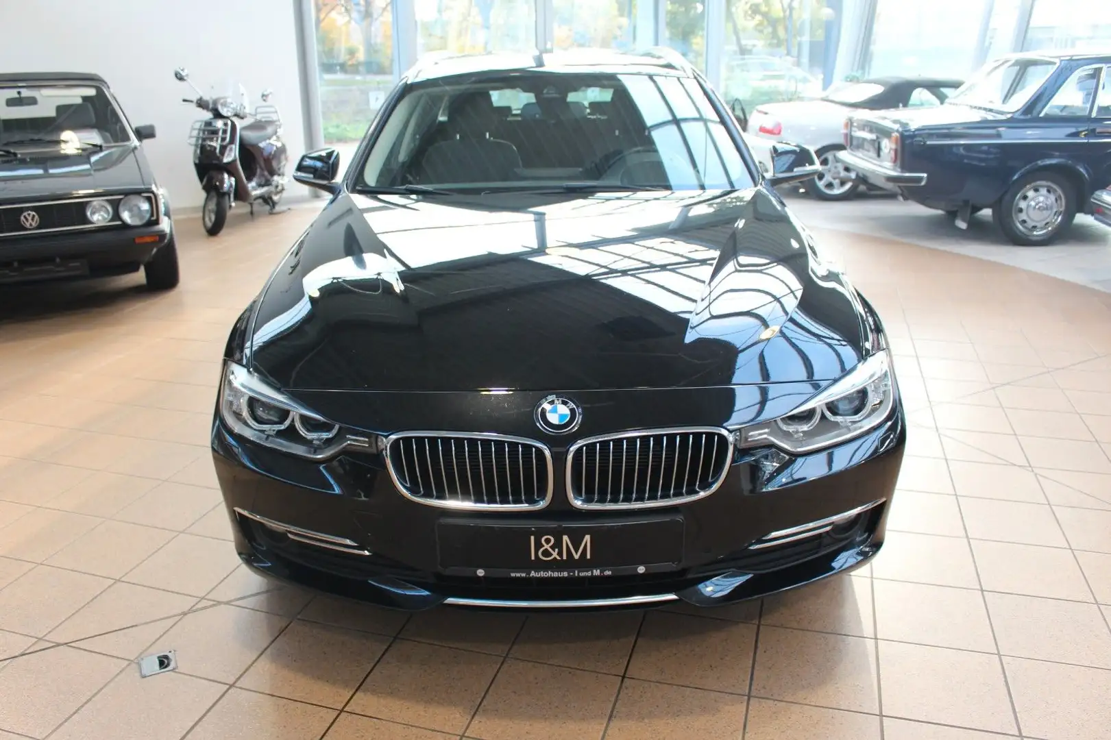 BMW 320 d xDrive Touring Luxury+HUD+Navi+SHZ+Xenon+ Nero - 1