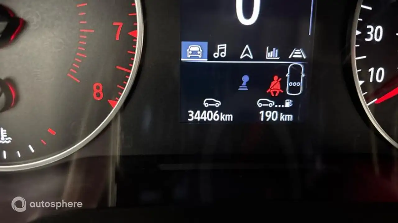 Renault Captur — photo 9