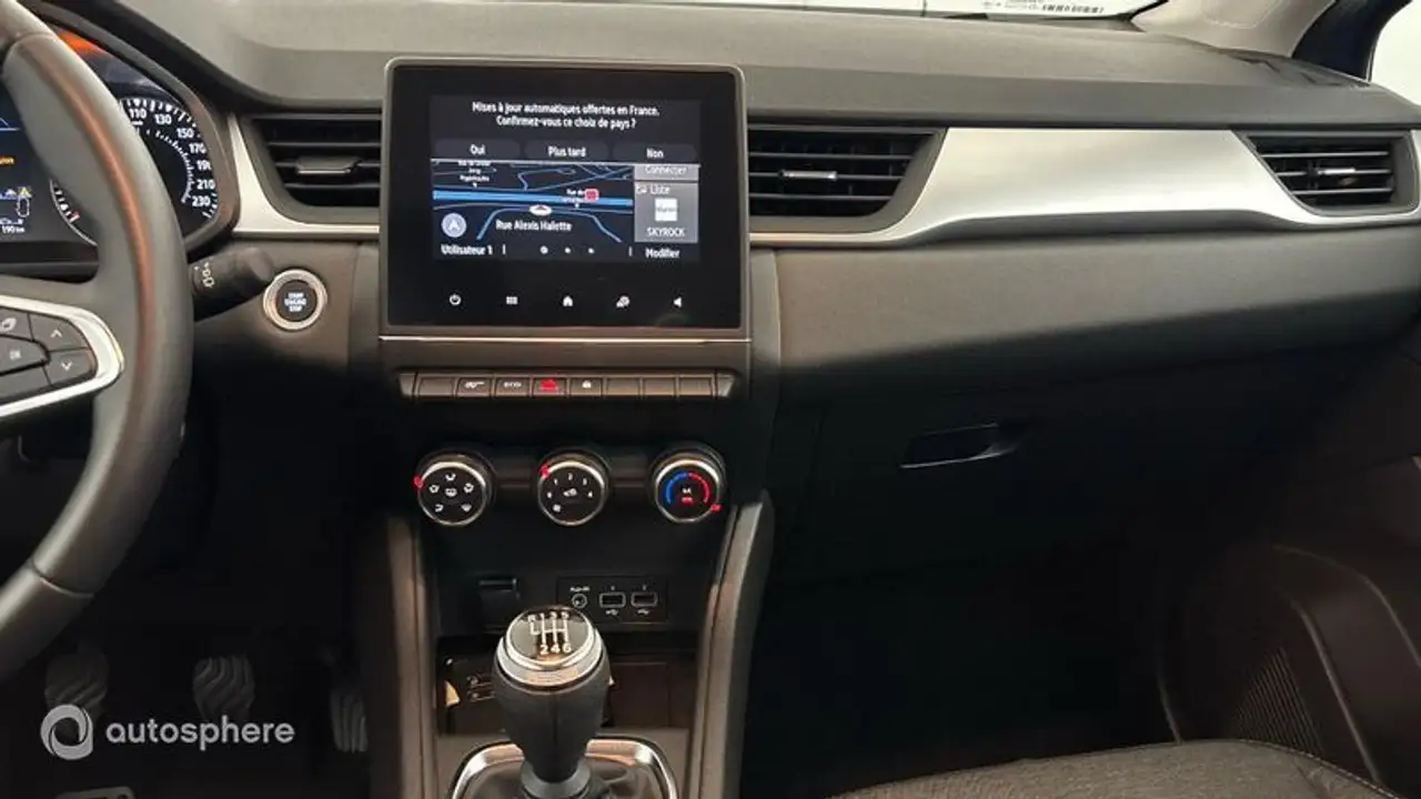 Renault Captur — photo 19