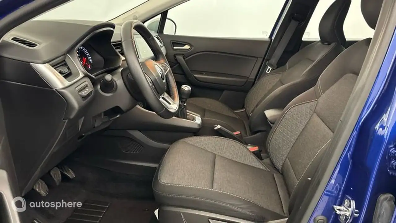 Renault Captur — photo 12
