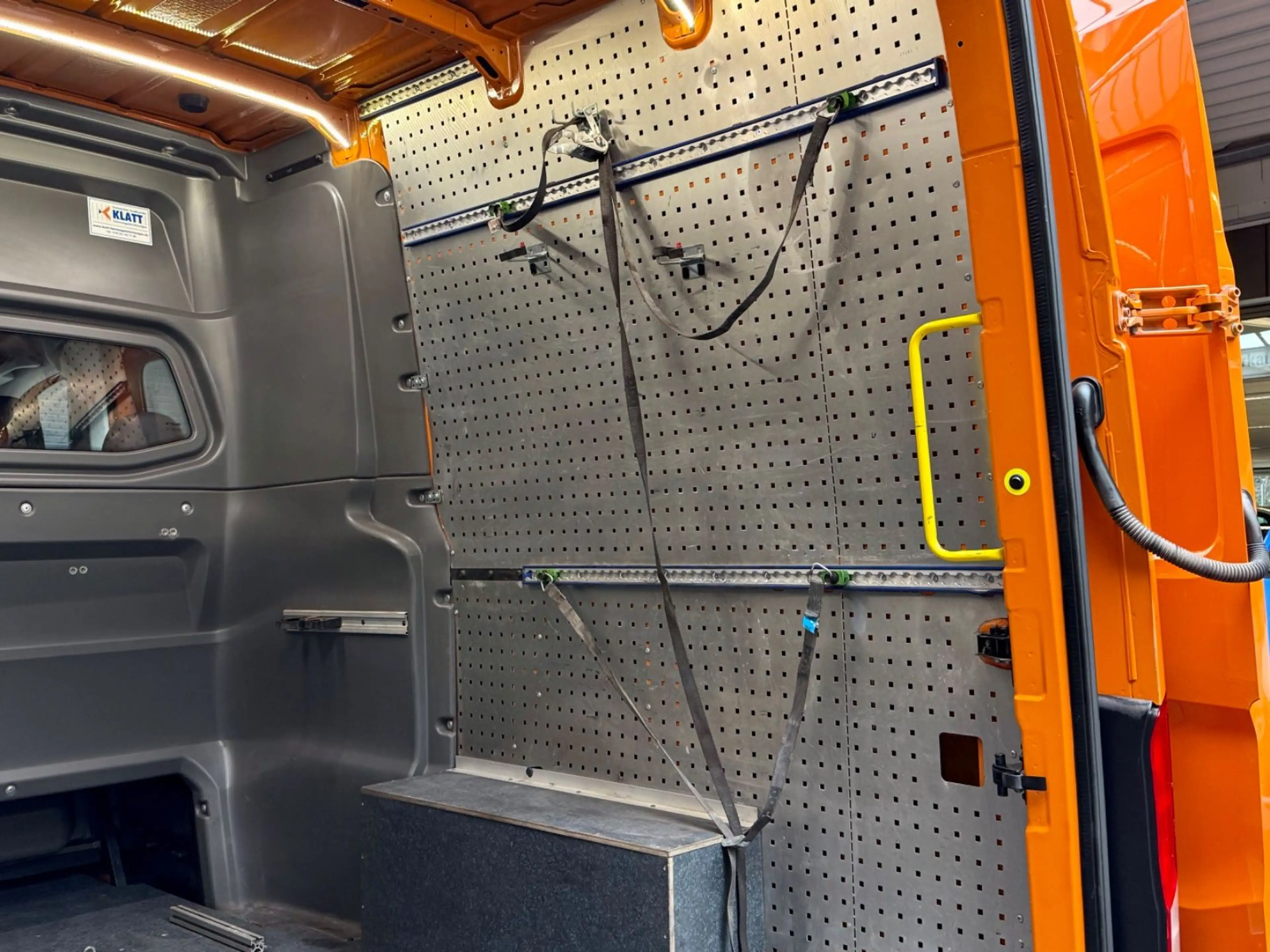 Volkswagen Crafter 2.0 TDI L3H3 DOKA 6-SITZER CAM KLIMA SHZ — photo 12