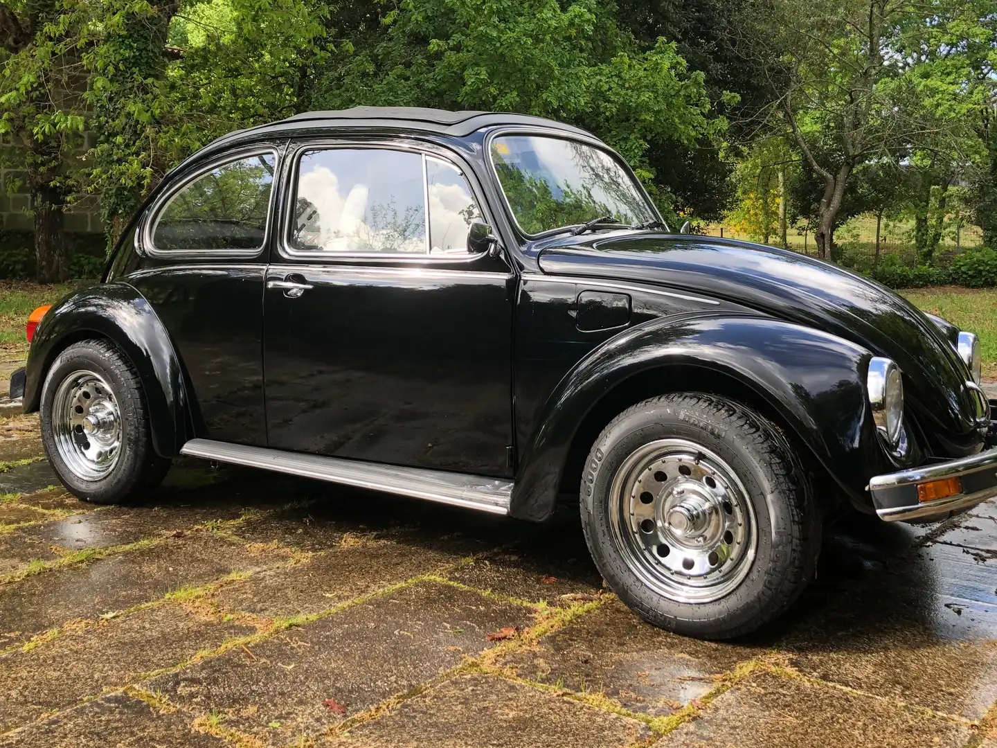 Volkswagen Beetle Sedan 1600 Noir - 2