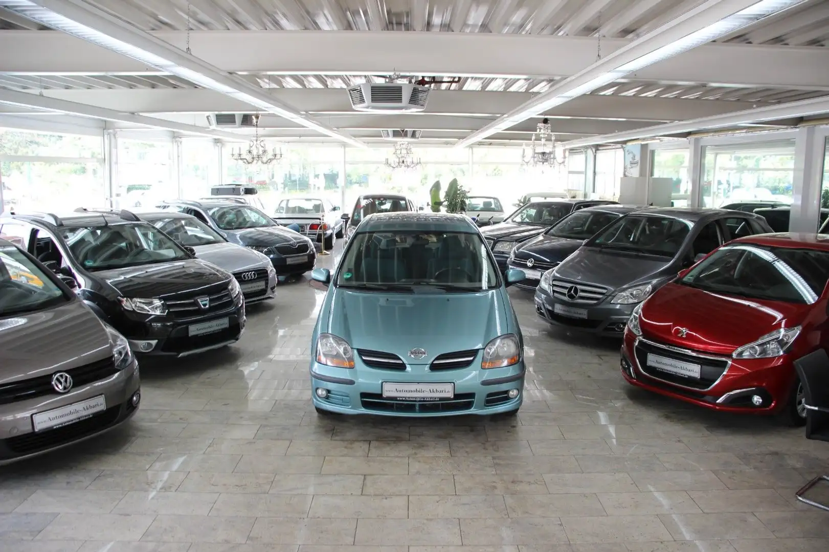 Nissan Almera Tino Visia Bleu - 1