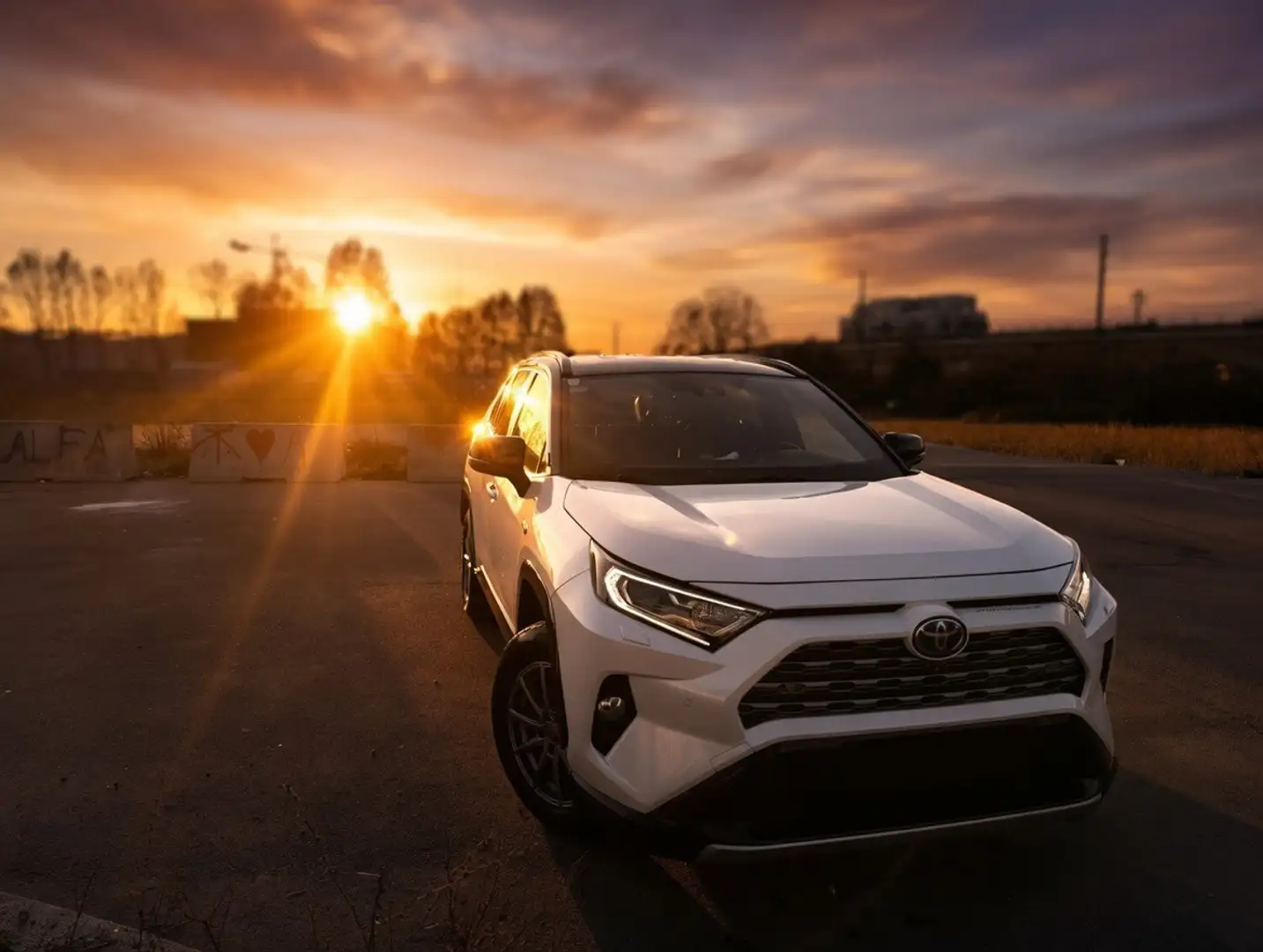 Toyota RAV 4 Toyota RAV4 2.5 Hybrid Style 2WD | 4 Jahre Restgar - 1