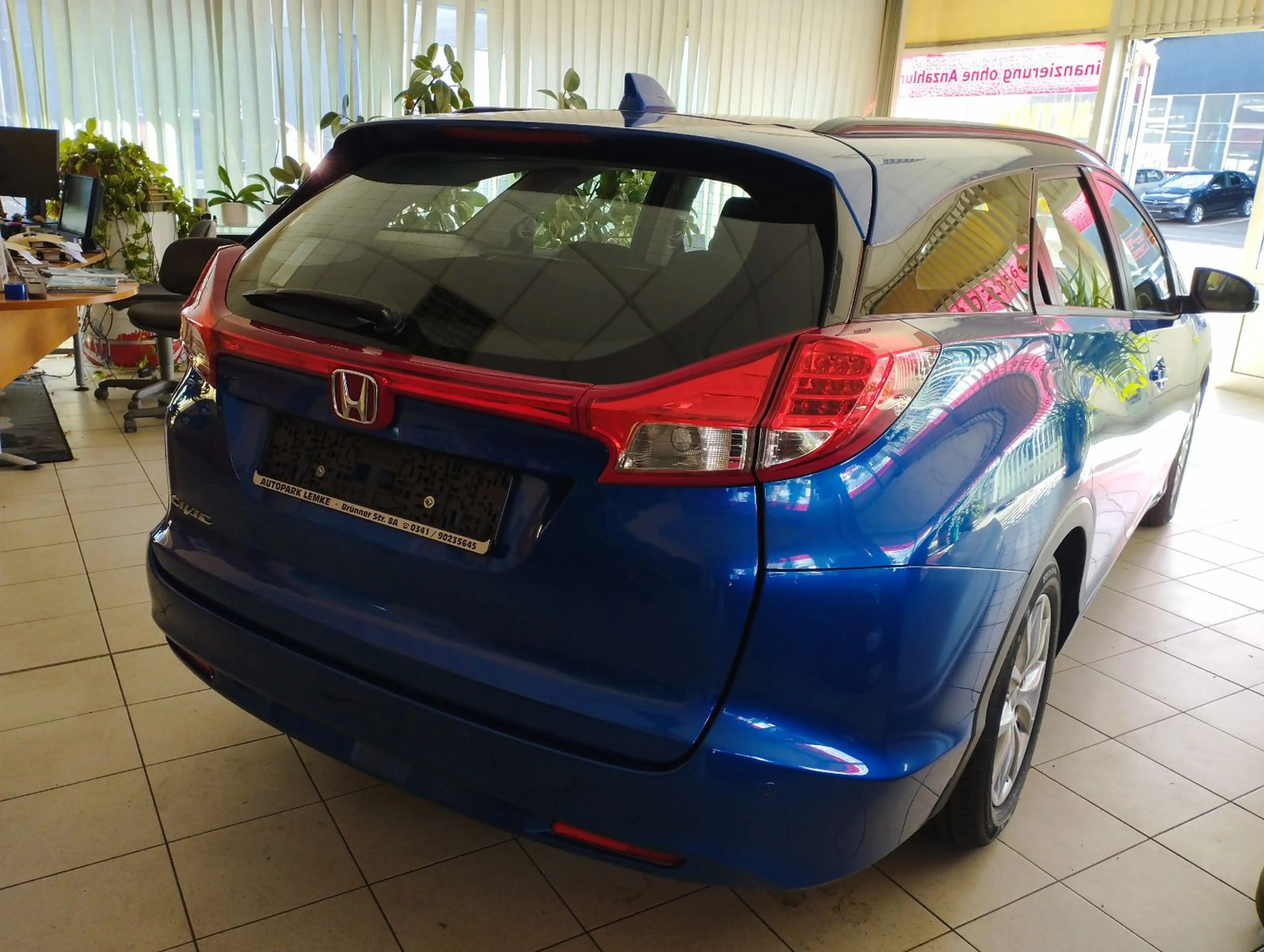 Honda Civic 1.8 i-VTEC Comfort Tourer — photo 4