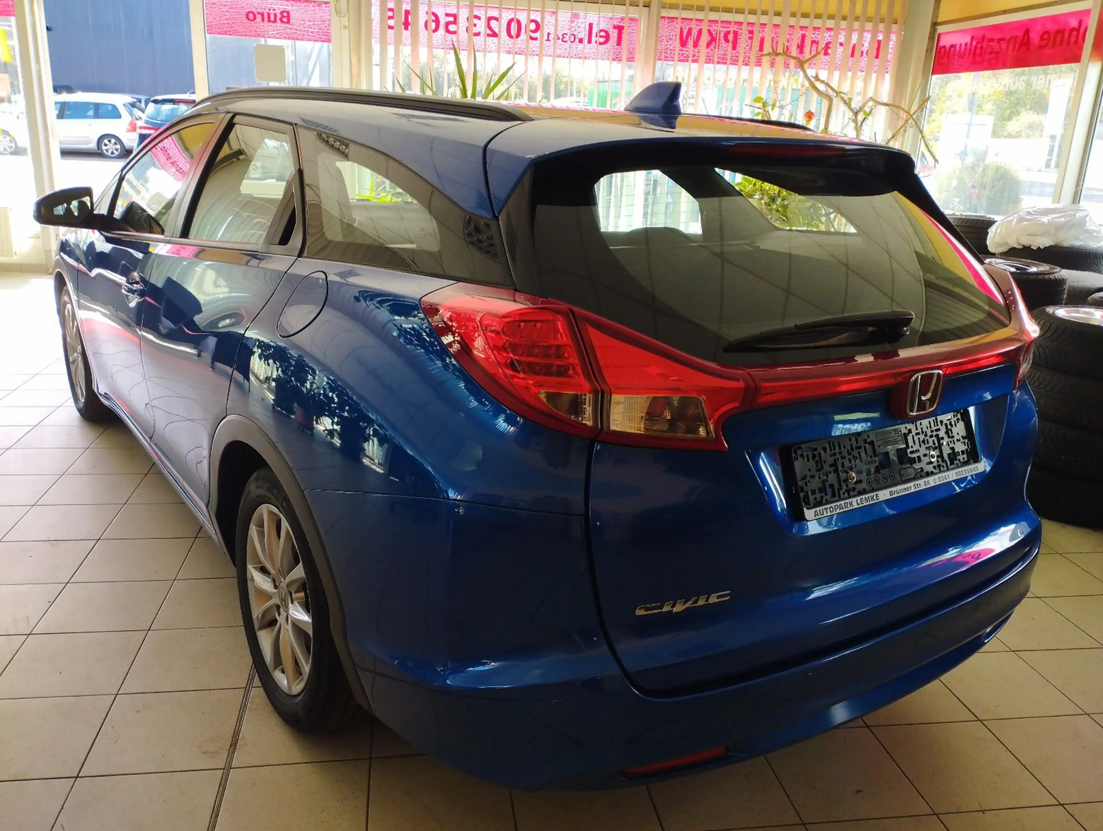 Honda Civic 1.8 i-VTEC Comfort Tourer — photo 5
