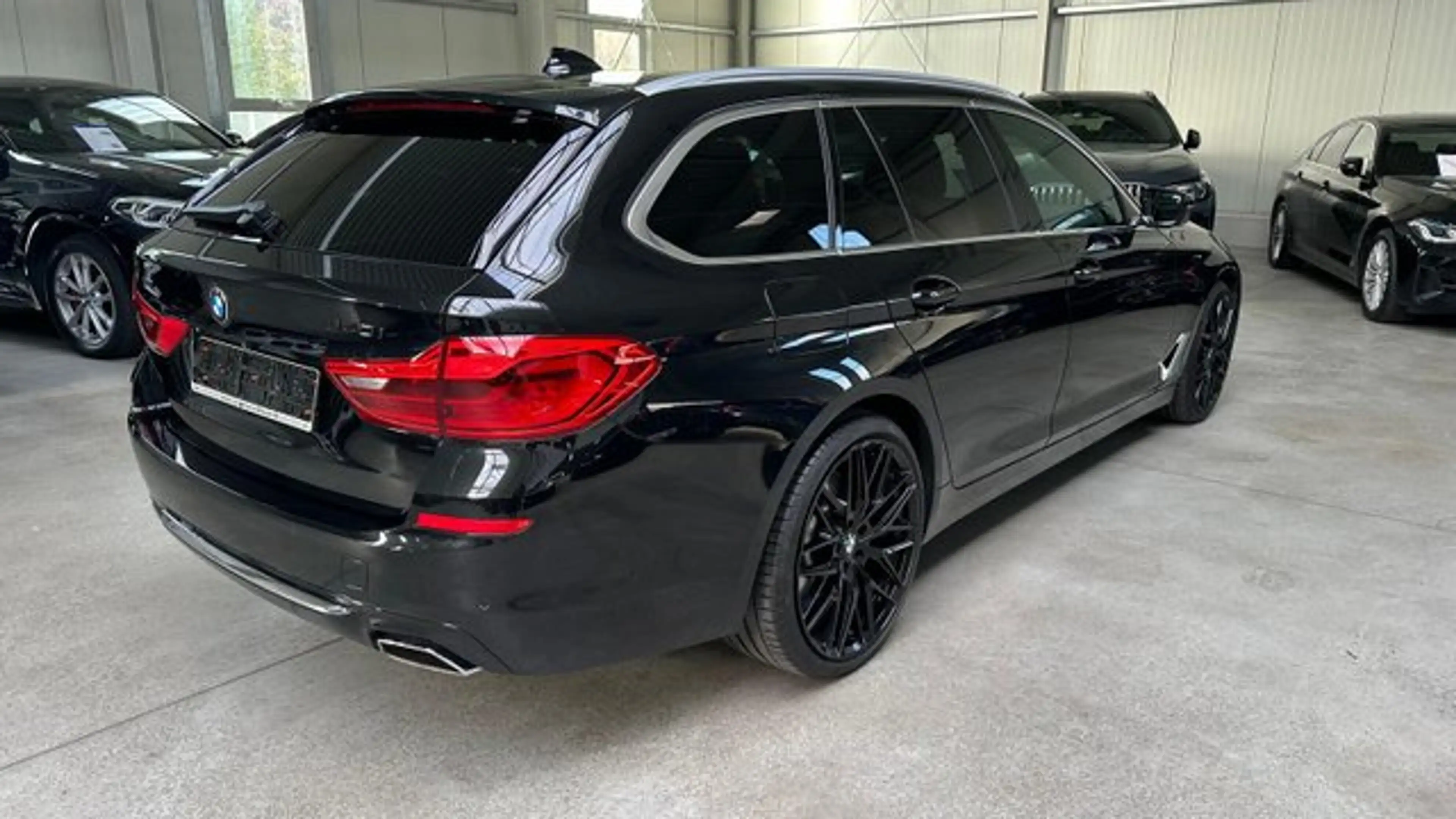 BMW 540 i xDrive Touring/LUXURY LINE/HARMAN/KOMFORT/ — photo 5