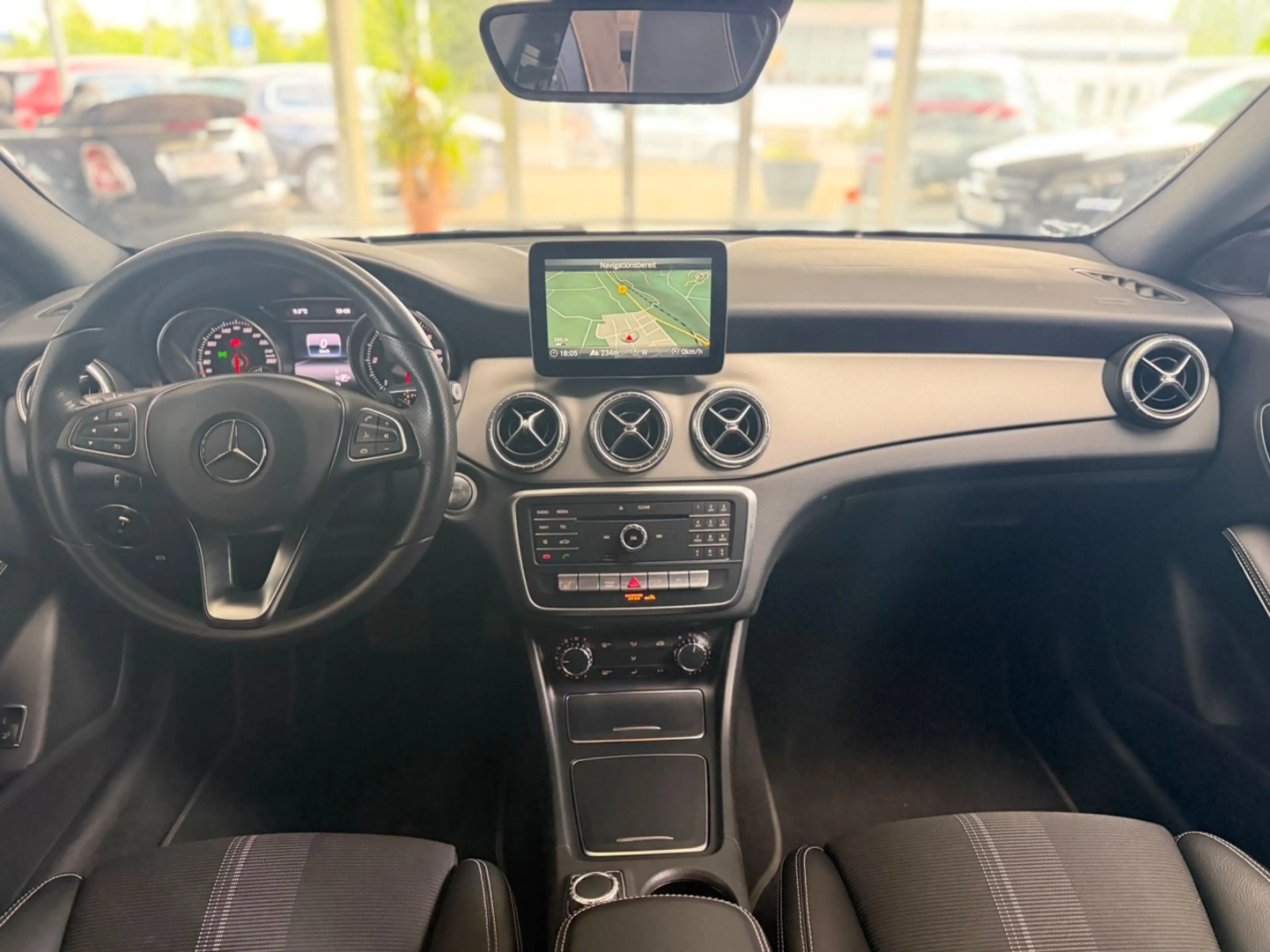 Mercedes-Benz CLA 220 CLA 220*Shooting Brake*4Matic*PANO*SHZ*NAVI*LED* — photo 15