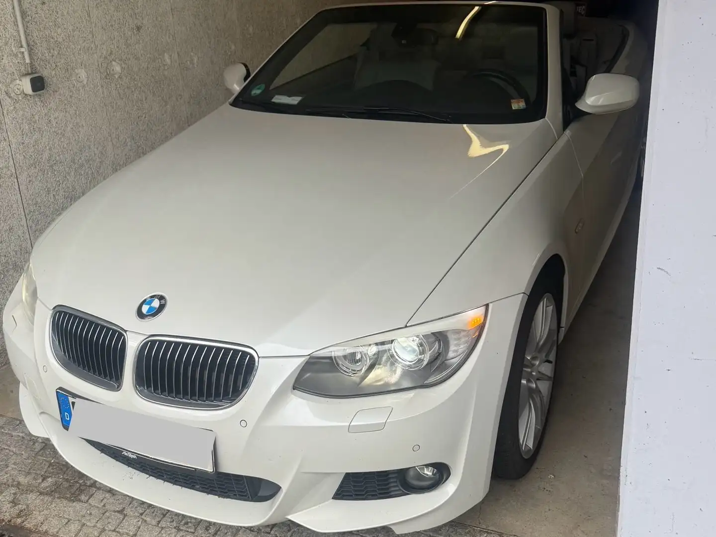 BMW 325 325i Cabrio Aut. White - 1