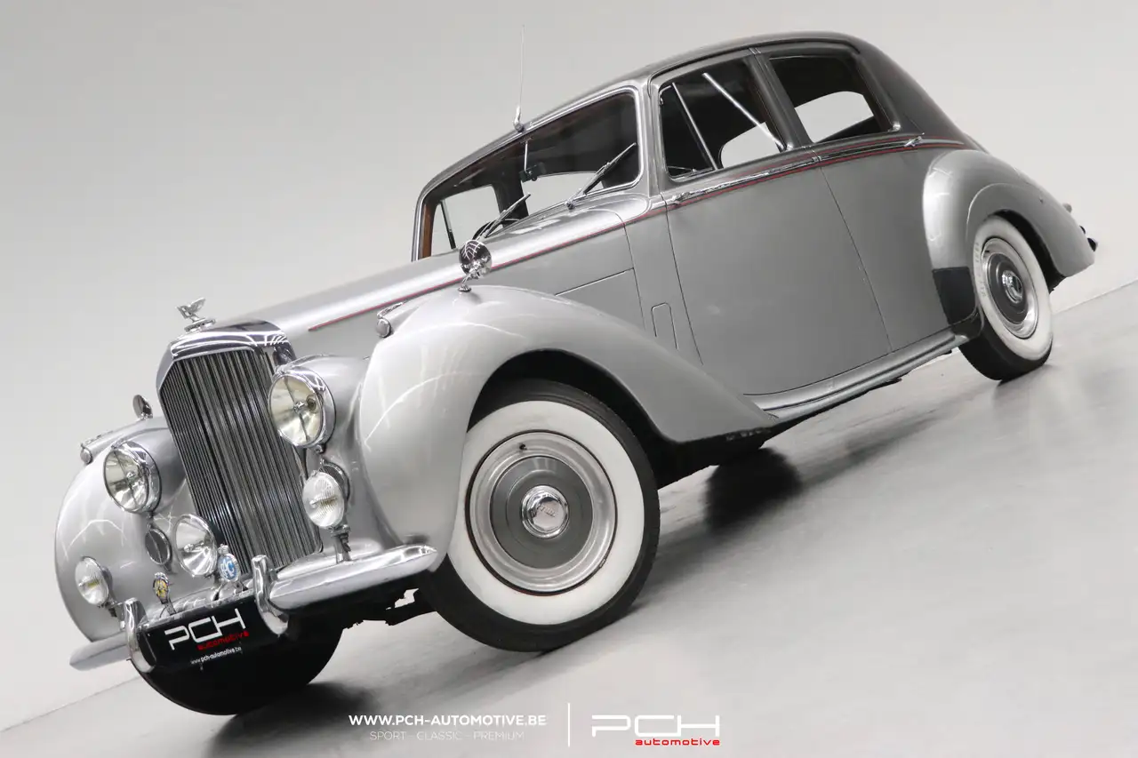 Bentley Type R Saloon, foto 1